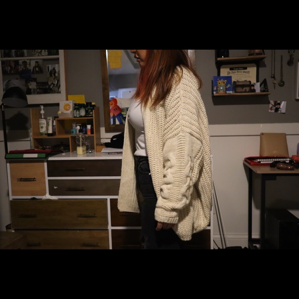 Oversized knit cardigan